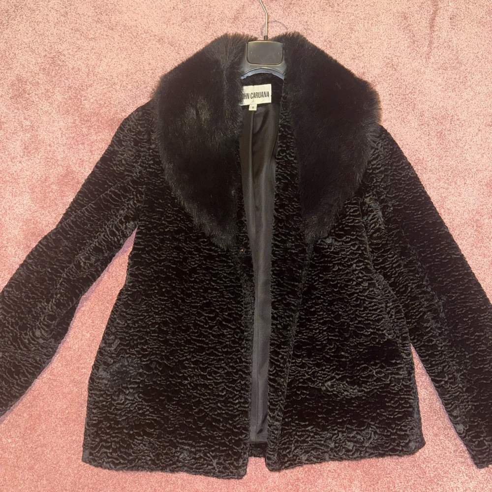 Chic Black Faux Fur Jacket